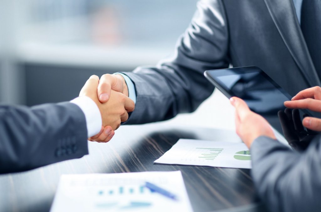 Things to Consider When Selecting a Lender for Your Next Loan